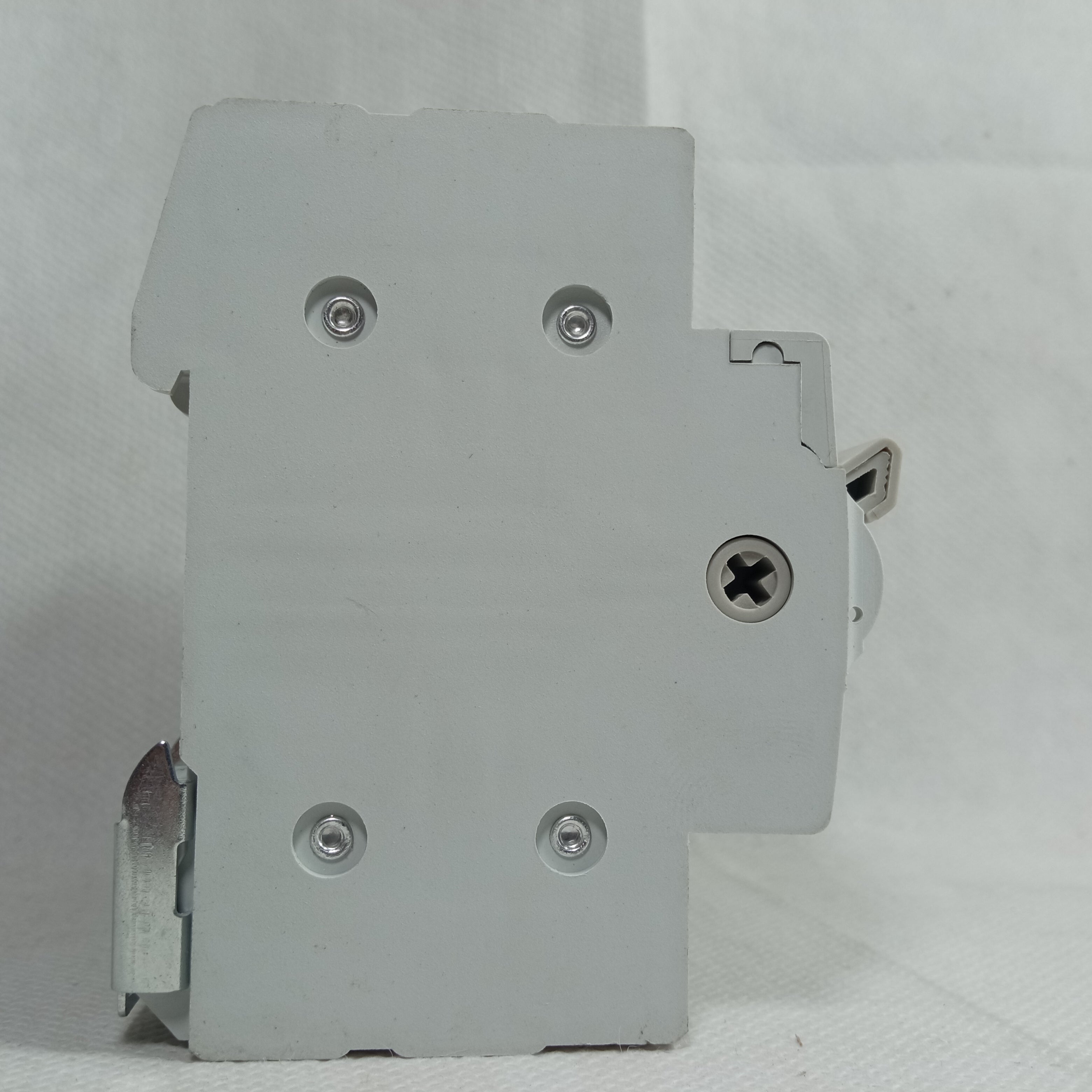 SETCO SF419G 63A Isolating Switch 4p Controlled Recloser Miniature Circuit Breaker in Pakistan