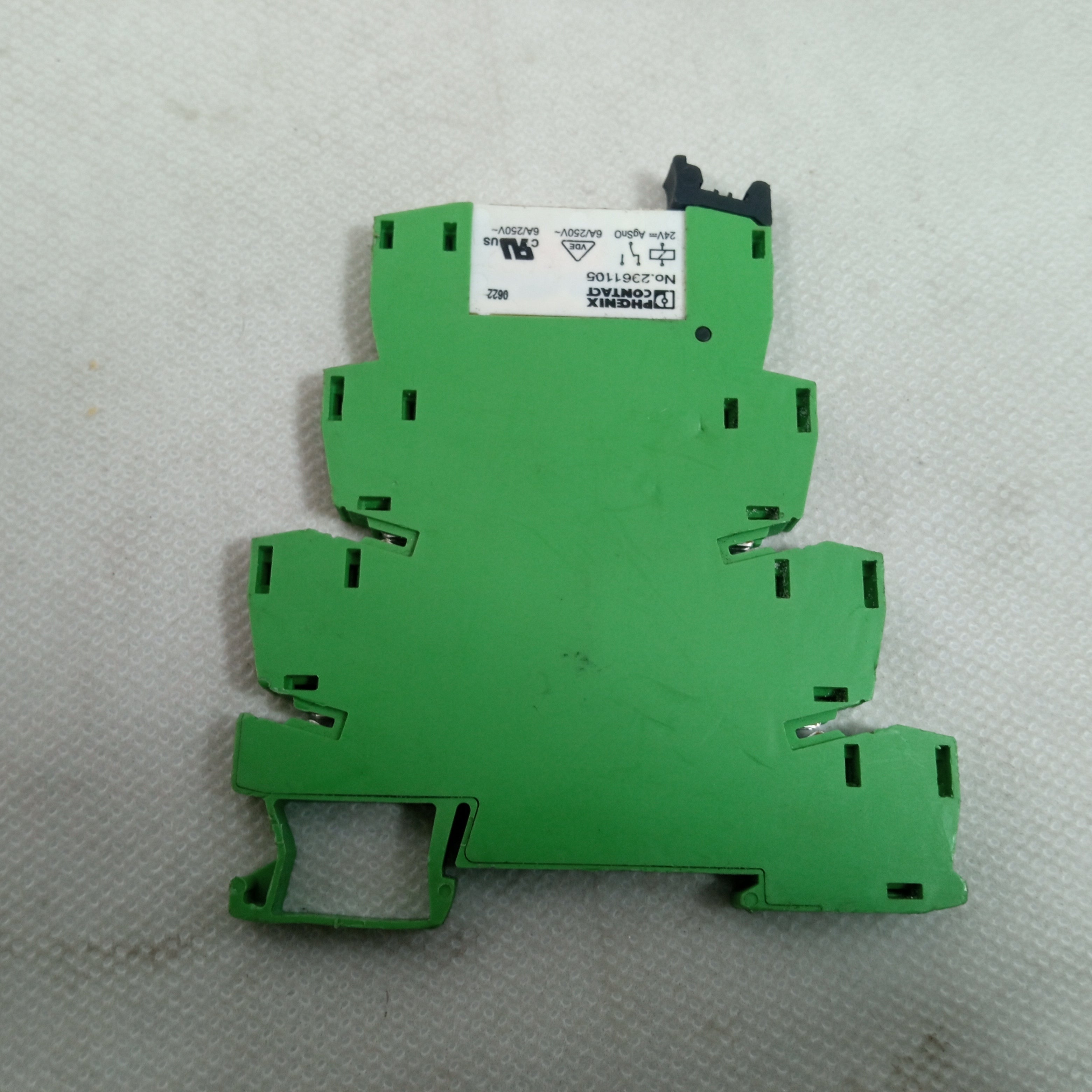 NEW PHOENIX CONTACT PLC-BSC-24DC/21 TERMINAL BLOCK  in Pakistan