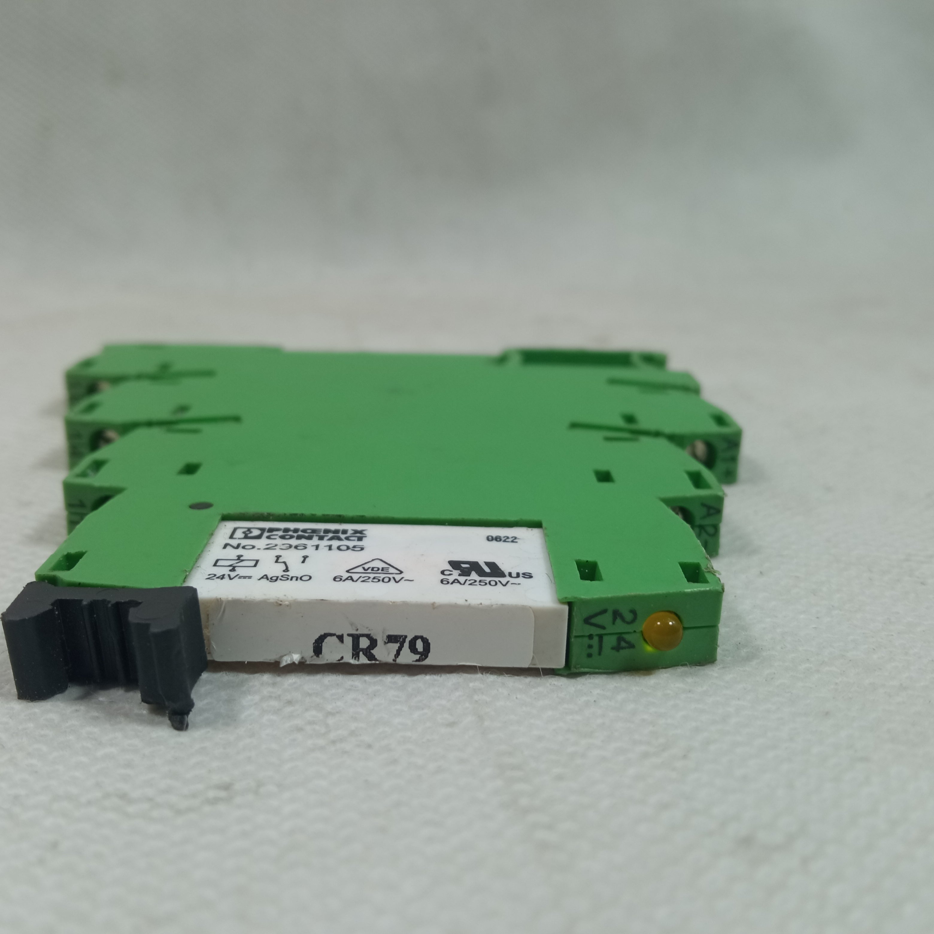 NEW PHOENIX CONTACT PLC-BSC-24DC/21 TERMINAL BLOCK  in Pakistan