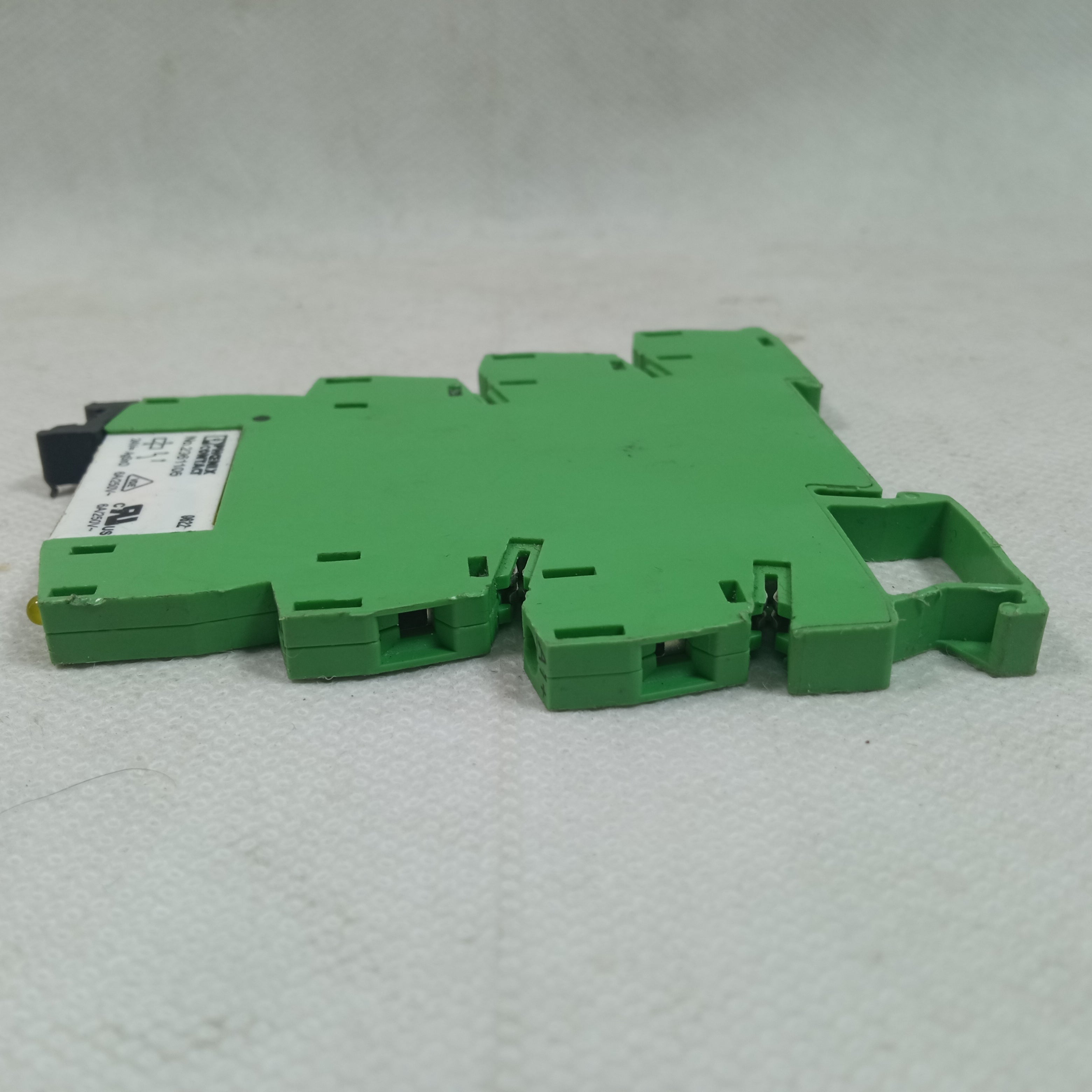 NEW PHOENIX CONTACT PLC-BSC-24DC/21 TERMINAL BLOCK  in Pakistan