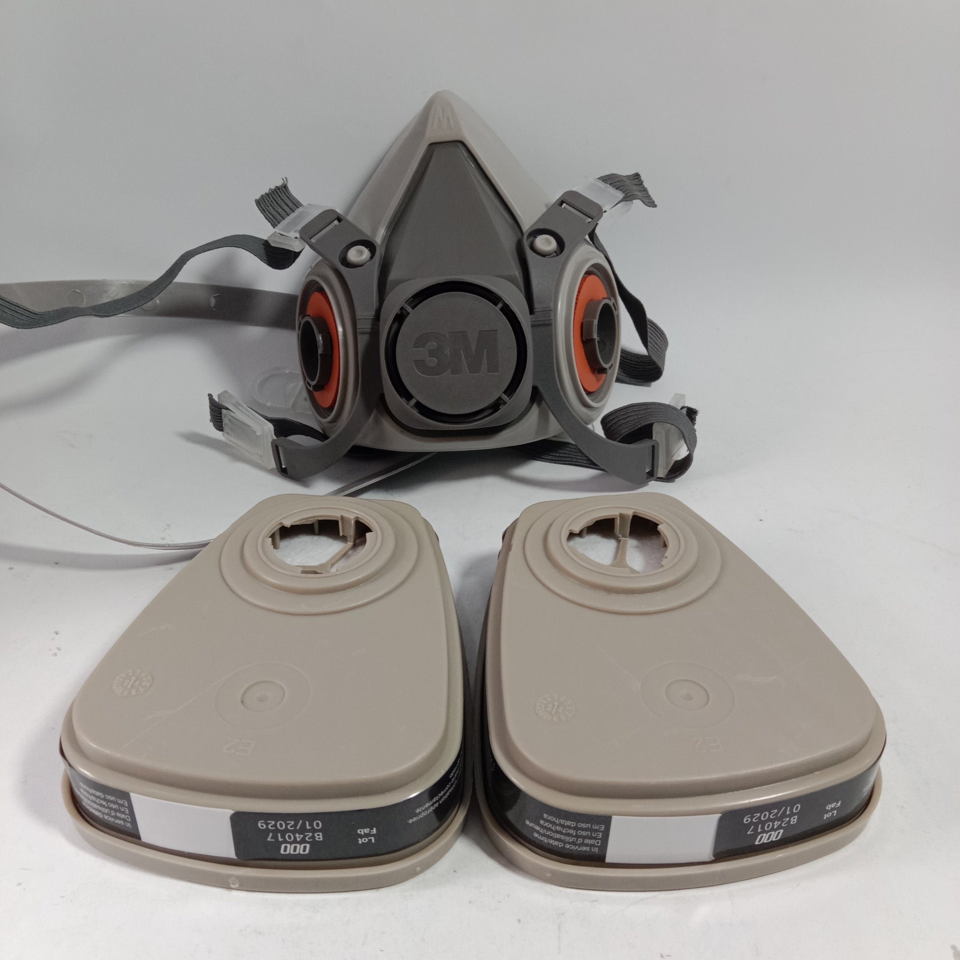 3M 6001 Anti-Chemical Half-Face Gas Mask in Pakistan