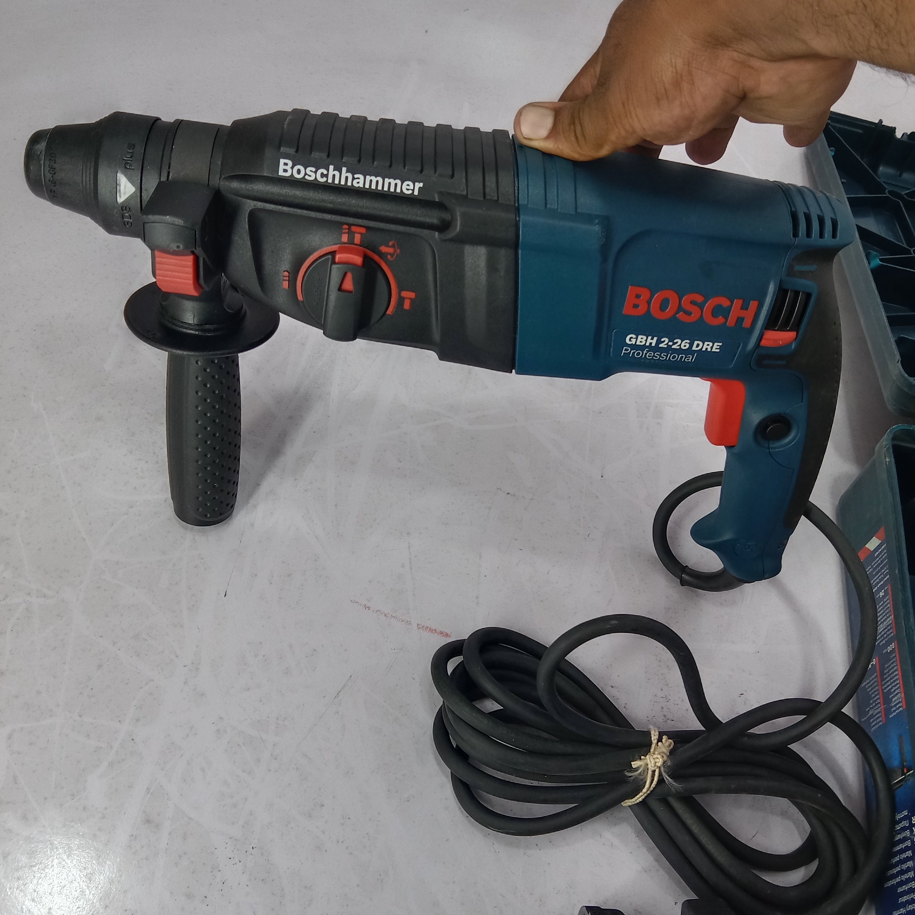 BOSCH GBH 2-26 DRE Professional Drill Hammer Machine in Pakistan