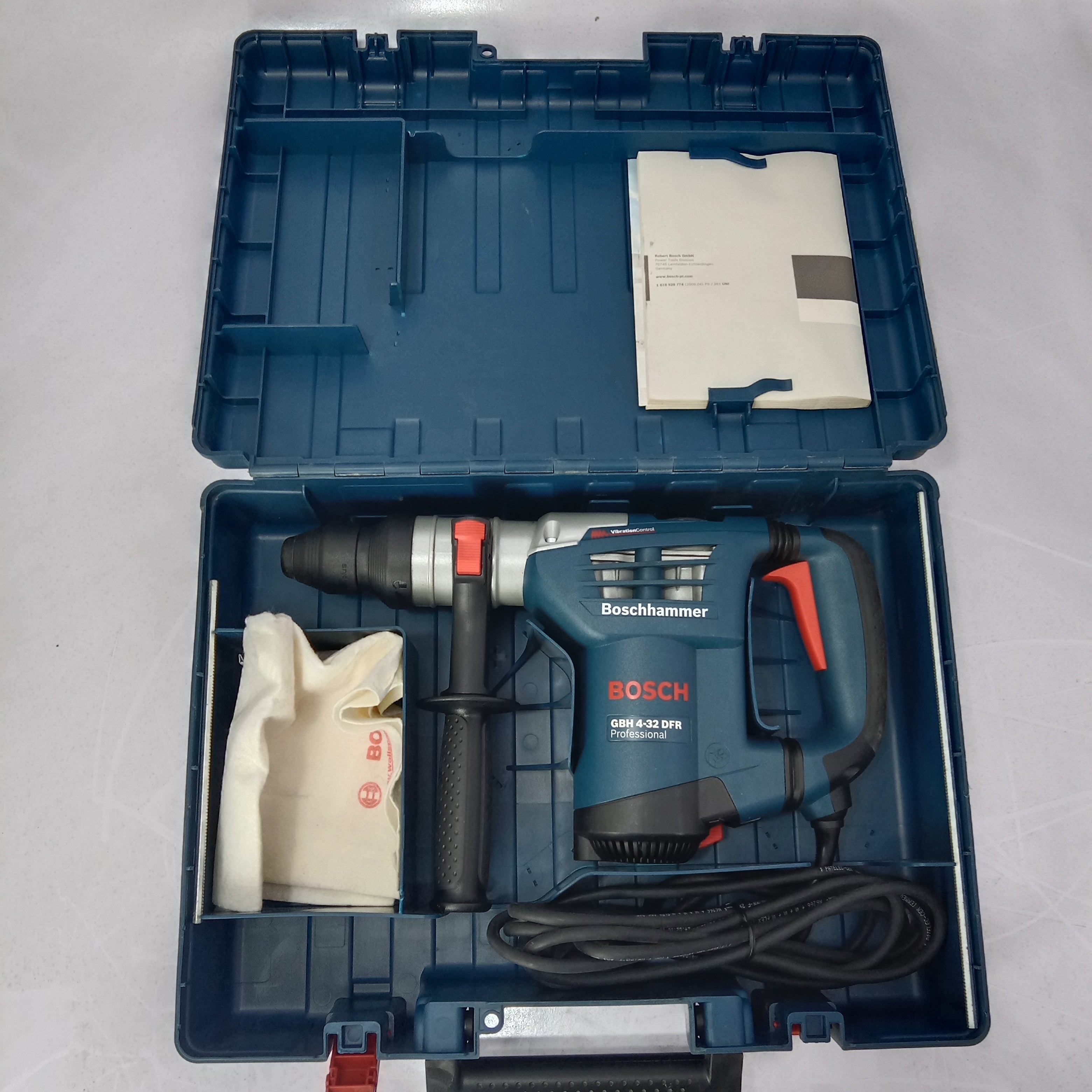 BOSCH GBH 4-32 DFR Professional Drill Hammer Machine in Pakistan