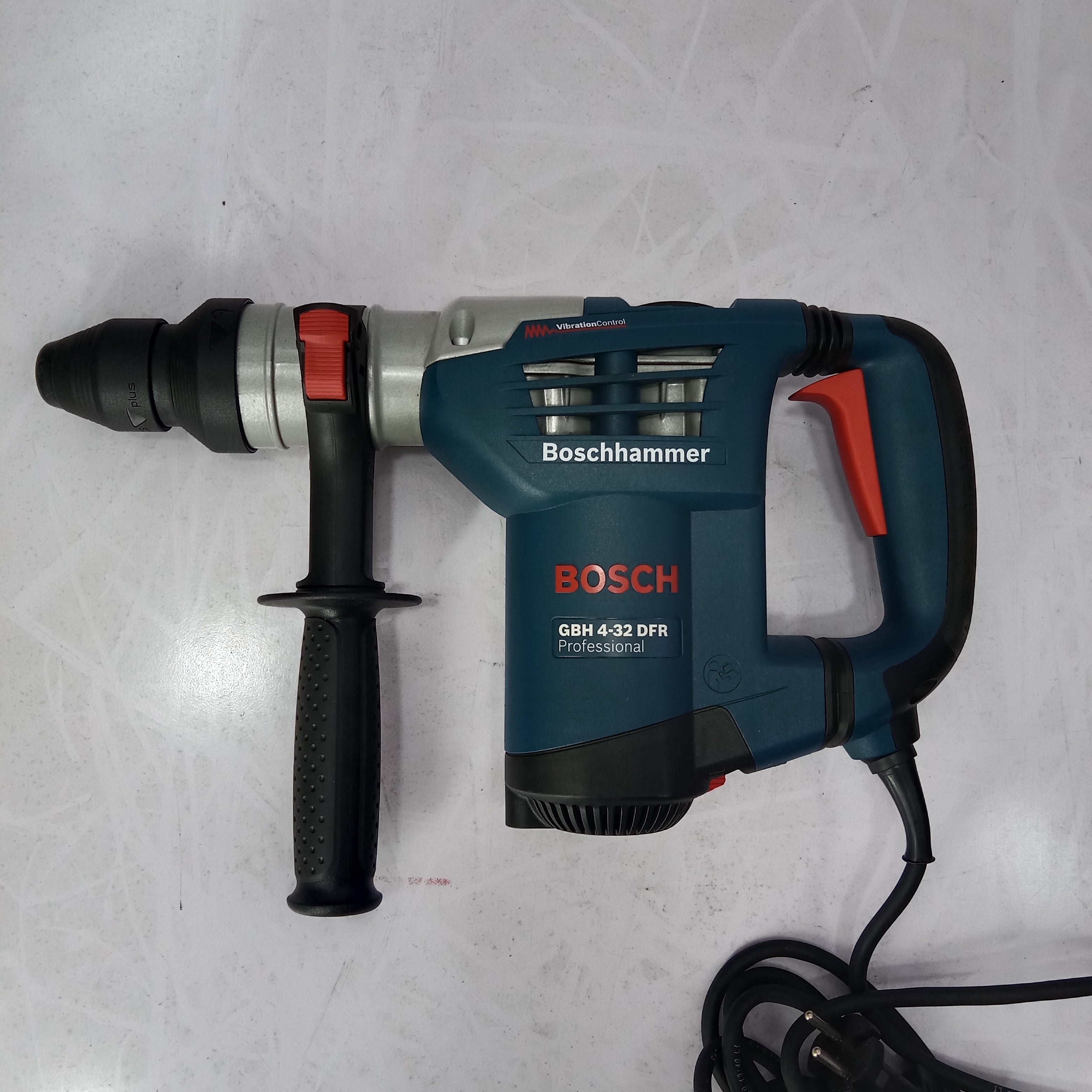 BOSCH GBH 4-32 DFR Professional Drill Hammer Machine in Pakistan