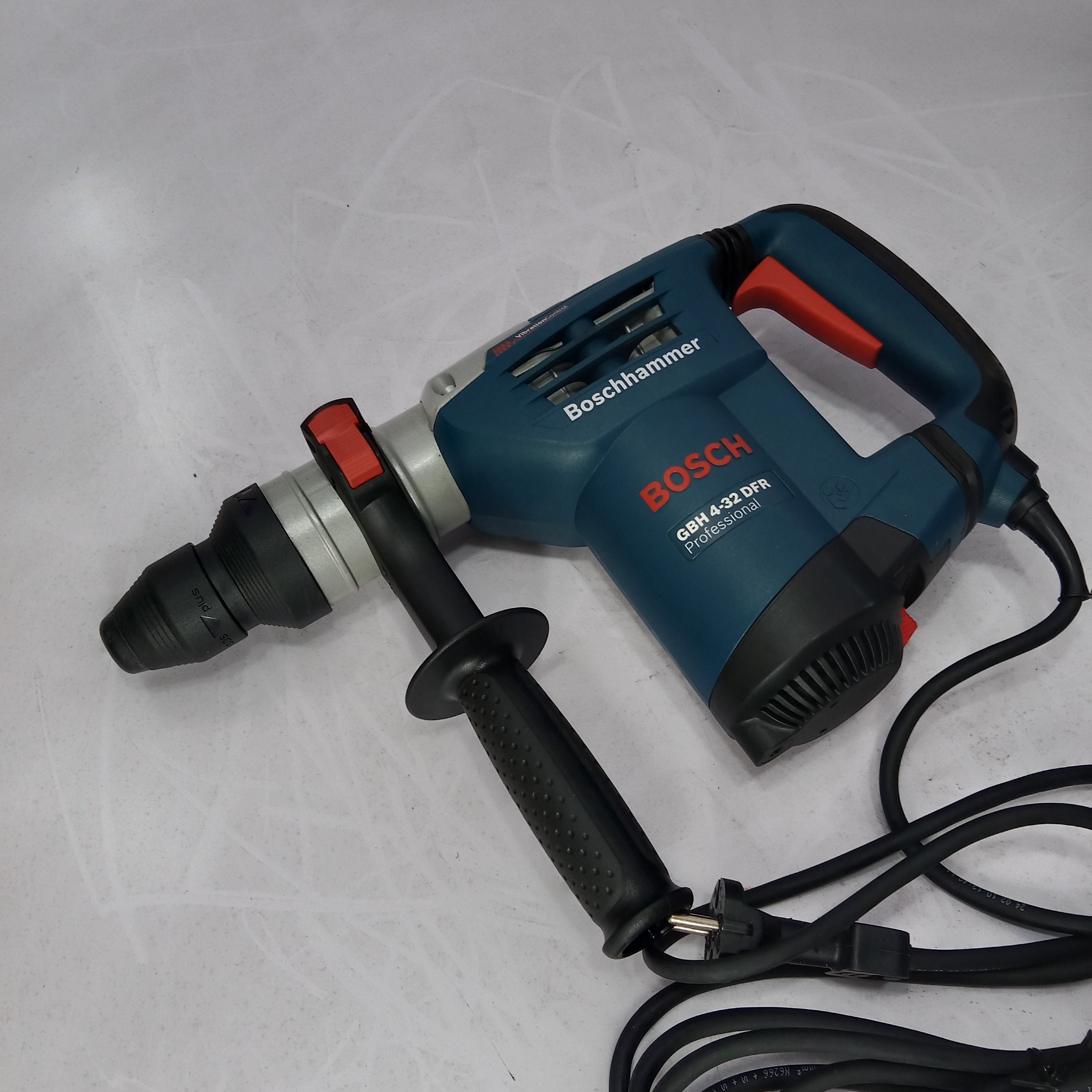 BOSCH GBH 4-32 DFR Professional Drill Hammer Machine in Pakistan