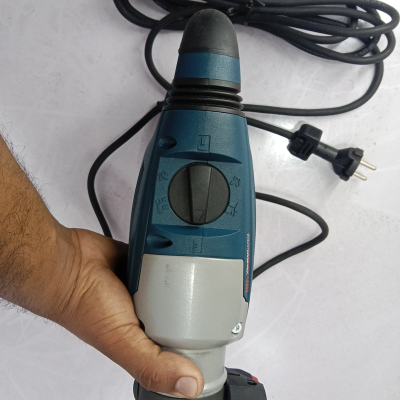 BOSCH GBH 4-32 DFR Professional Drill Hammer Machine in Pakistan