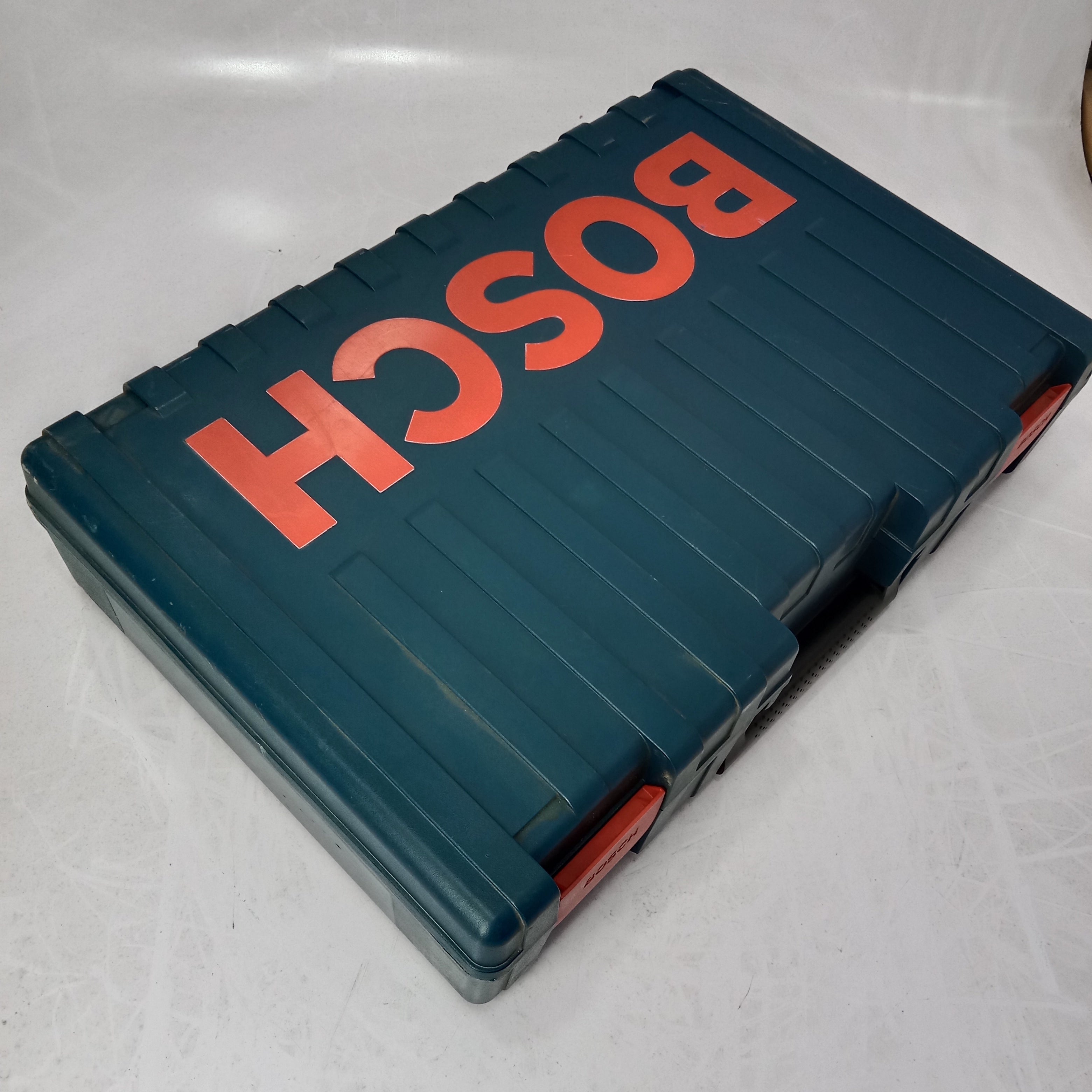 BOSCH GSH 11E Professional Drill Hammer Machine in Pakistan