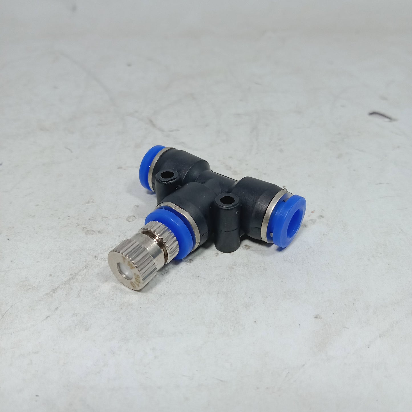 Pneumatic T Connector + Misting Nozzle 6 mm in Pakistan