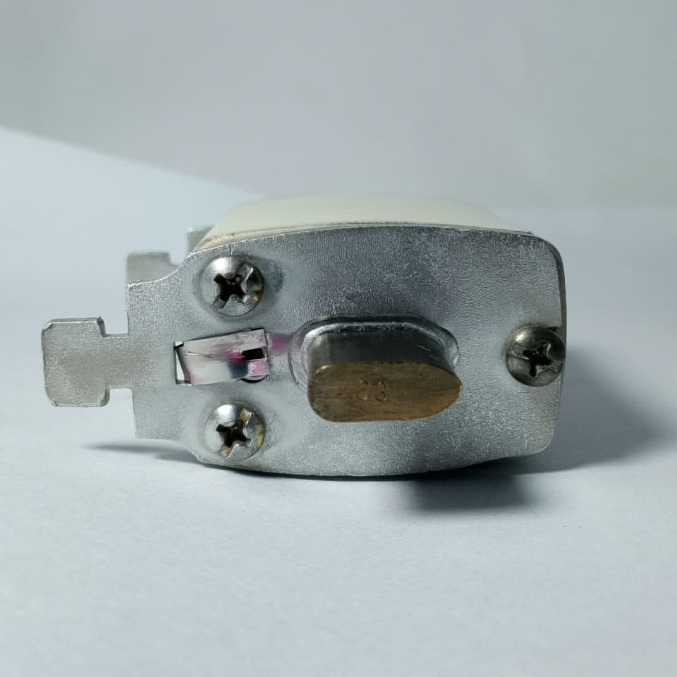 KALEPORSELEN 63A blade ceramic fuse link in Pakistan