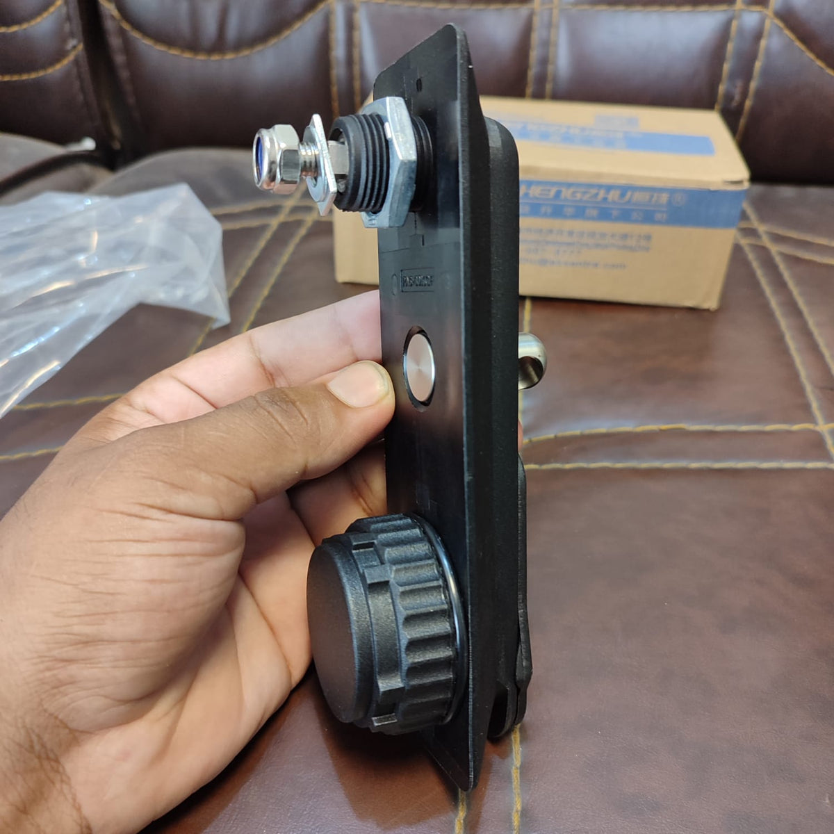 MS821-1-1AG Plastic Cabinet, Panel Lock in Pakistan