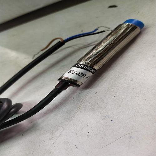 Omron close to switch X2F1-Z (E1 NPN). - industryparts.pk