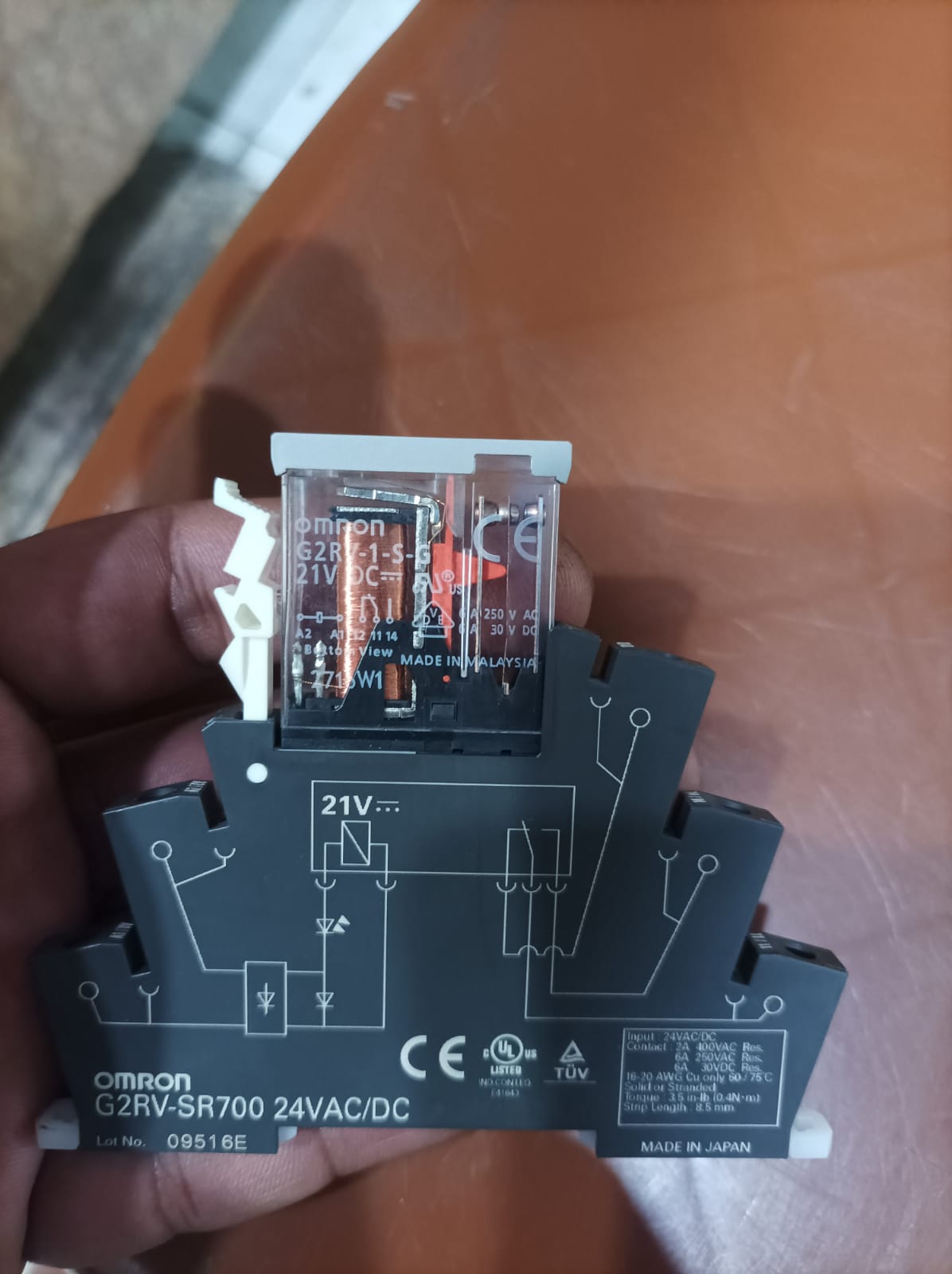 OMRON G2RV-1-S-G 12V DC DIN Rail Power Relay in Pakistan