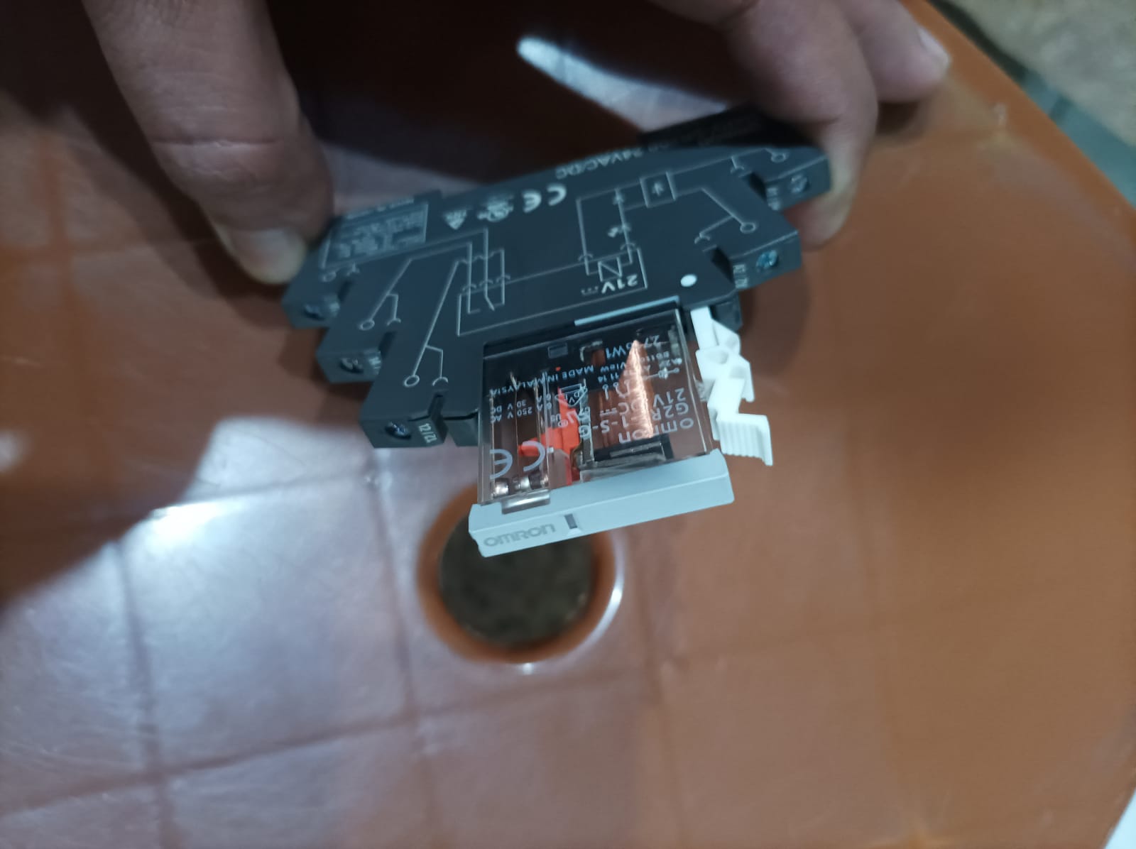 OMRON G2RV-1-S-G 12V DC DIN Rail Power Relay in Pakistan