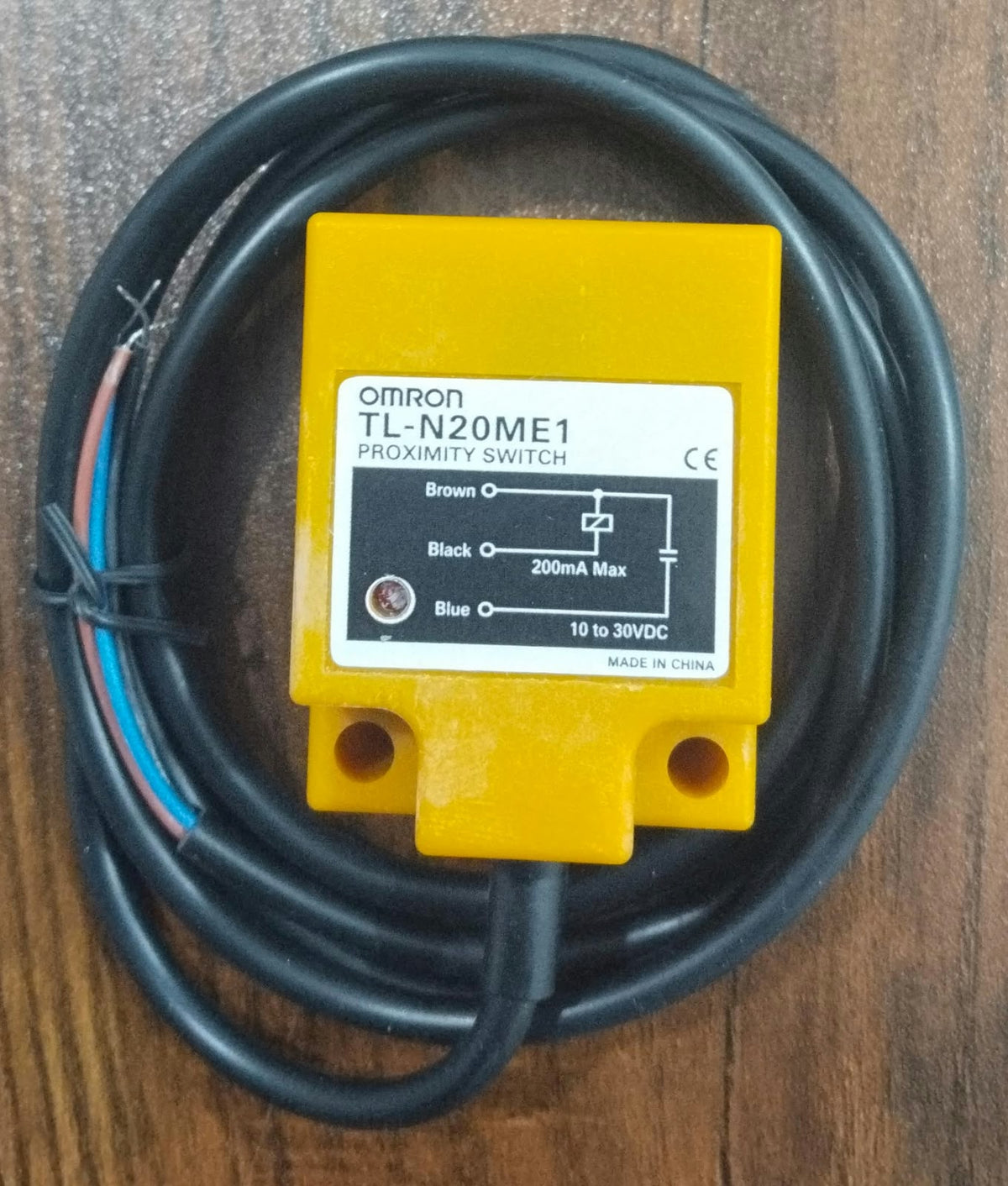 OMRON Proximity Switch TL-N20ME1 in Pakistan