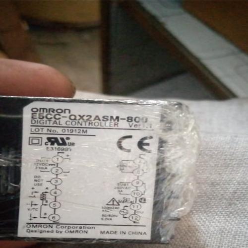 OMRON Temperature Controller E5CC-QX2ASM-802 lotted in Pakistan - industryparts.pk