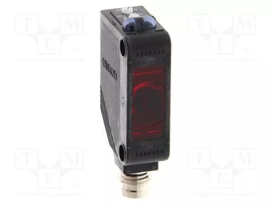 Omron E3Z-T86A-D  photoelectric Sensor in Pakistan