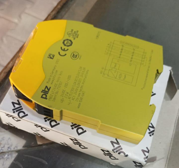 Pilz PNOZ s7 24V dc Safety Relay in Pakistan