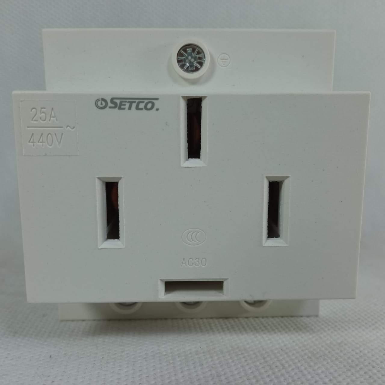 Plug Three-phase four-wire compact 25A 440V high-power in Pakistan - industryparts.pk