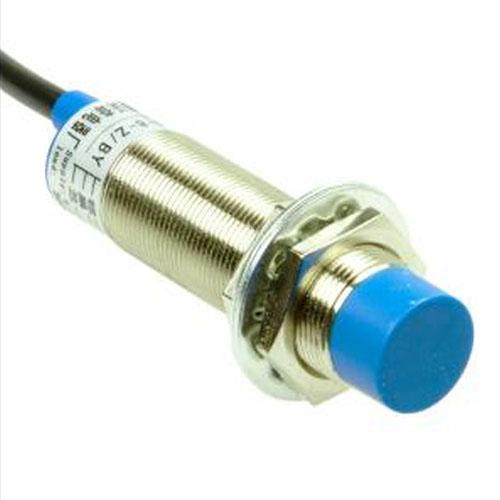 Proximity sensor 18mm Dia sensing capacity 5mm - industryparts.pk