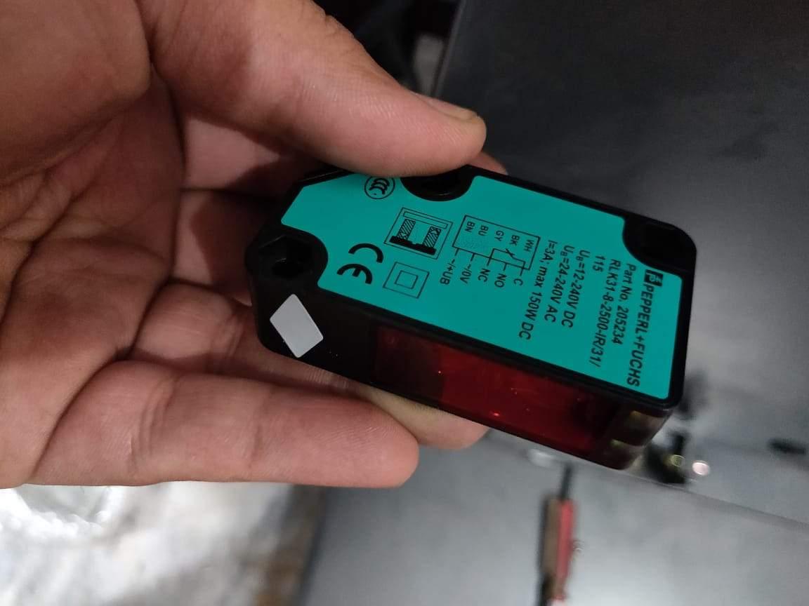 RLK31-8-2500-IR/31/115 | Pepperl+Fuchs | Diffuse Mode Sensor in Pakistan - industryparts.pk