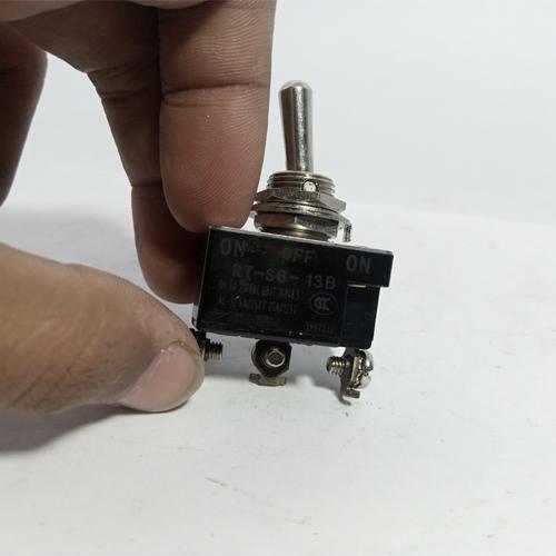 RT-S6 Toggle Switch in Pakistan - industryparts.pk