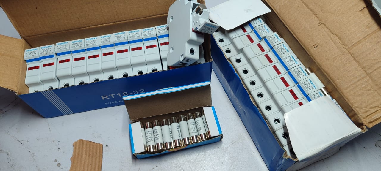 Rt18-32x AC 380v 32a 1 Pole 10x38mm DIN Rail Mount Fuse Holder Base