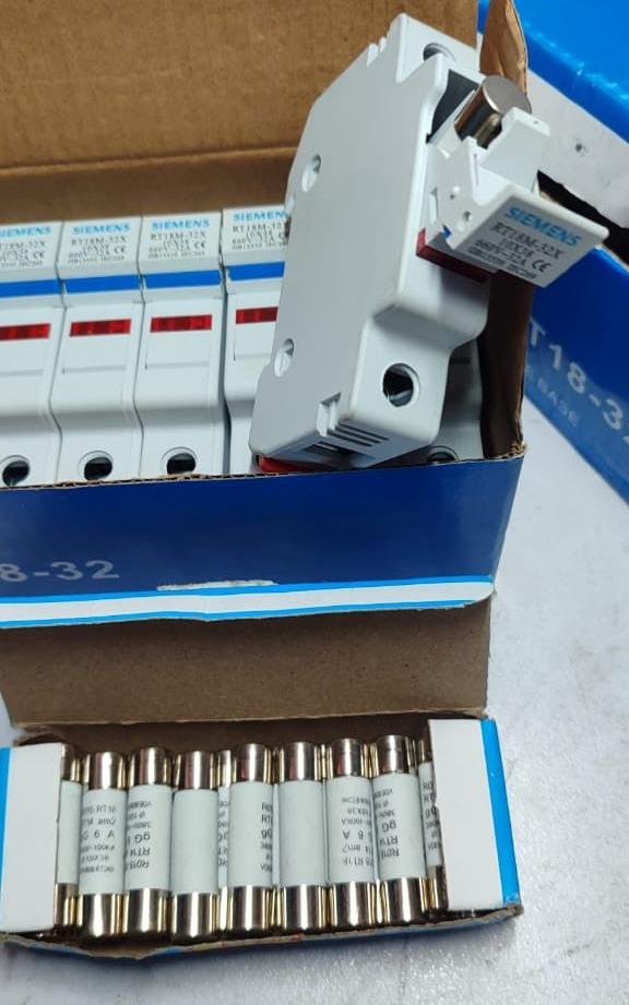 Rt18-32x AC 380v 32a 1 Pole 10x38mm DIN Rail Mount Fuse Holder Base