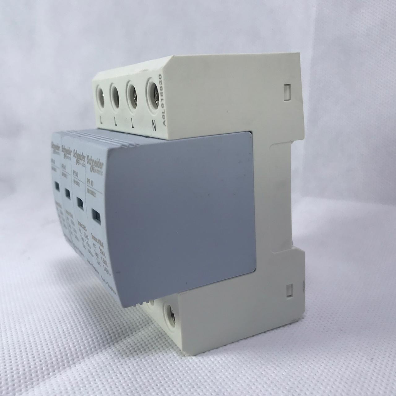 SCHNEIDER SURGE PROTECTOR IPR40 4P 40KA in Pakistan - industryparts.pk