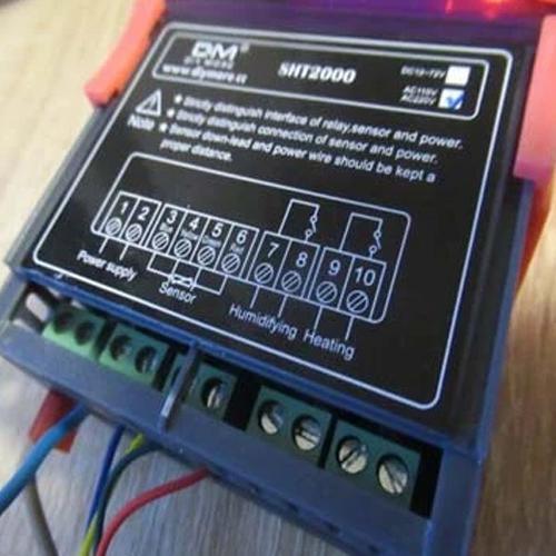 SHT 2000 Temperature Humidity Controller 110V 230V in Pakistan - industryparts.pk