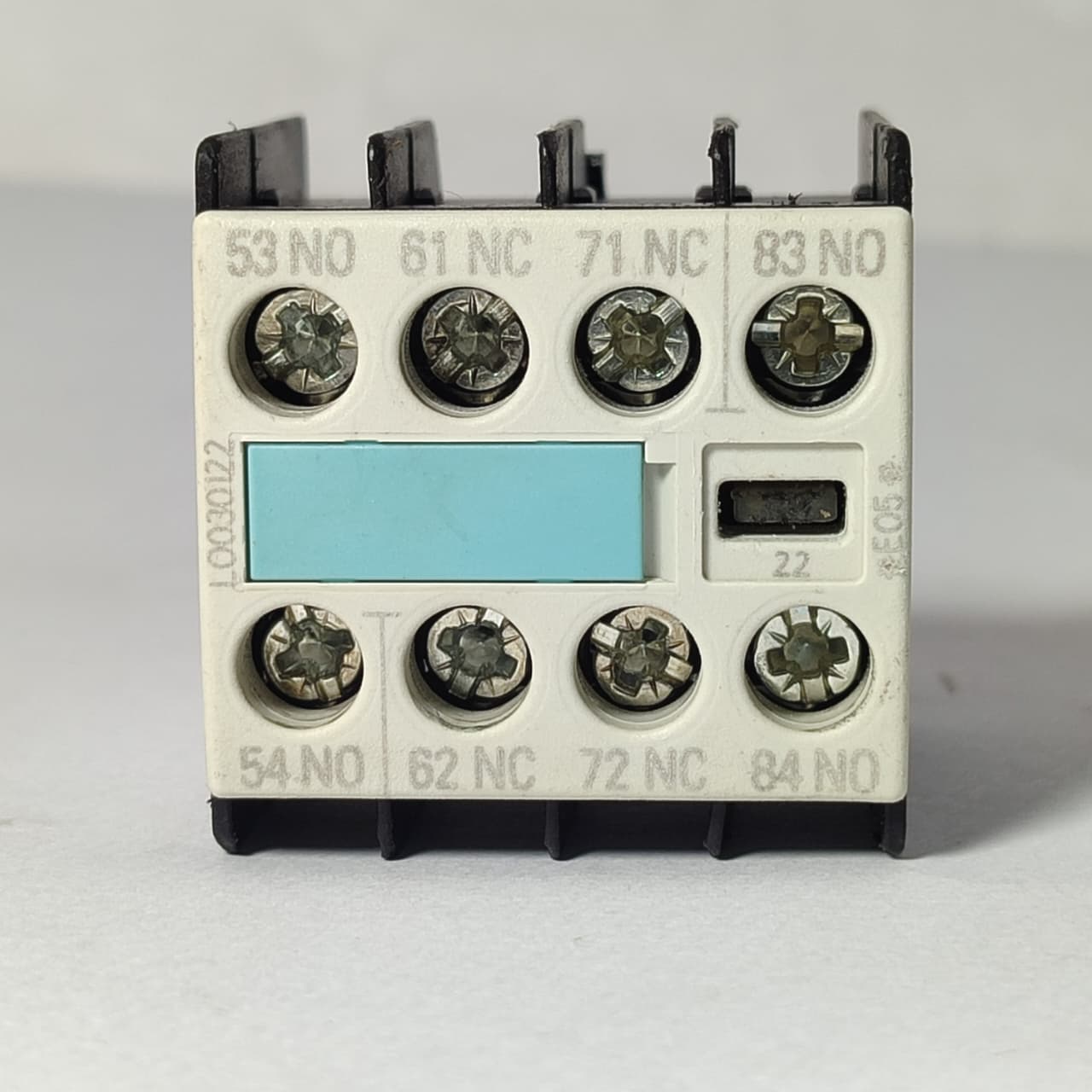 SIEMENS 3RH1911-1FA22 Auxiliary Contact Block in Pakistan