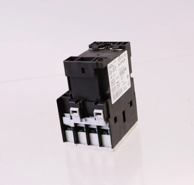 SIEMENS 3RT1526-1BA40 Power Contactor in Pakistan