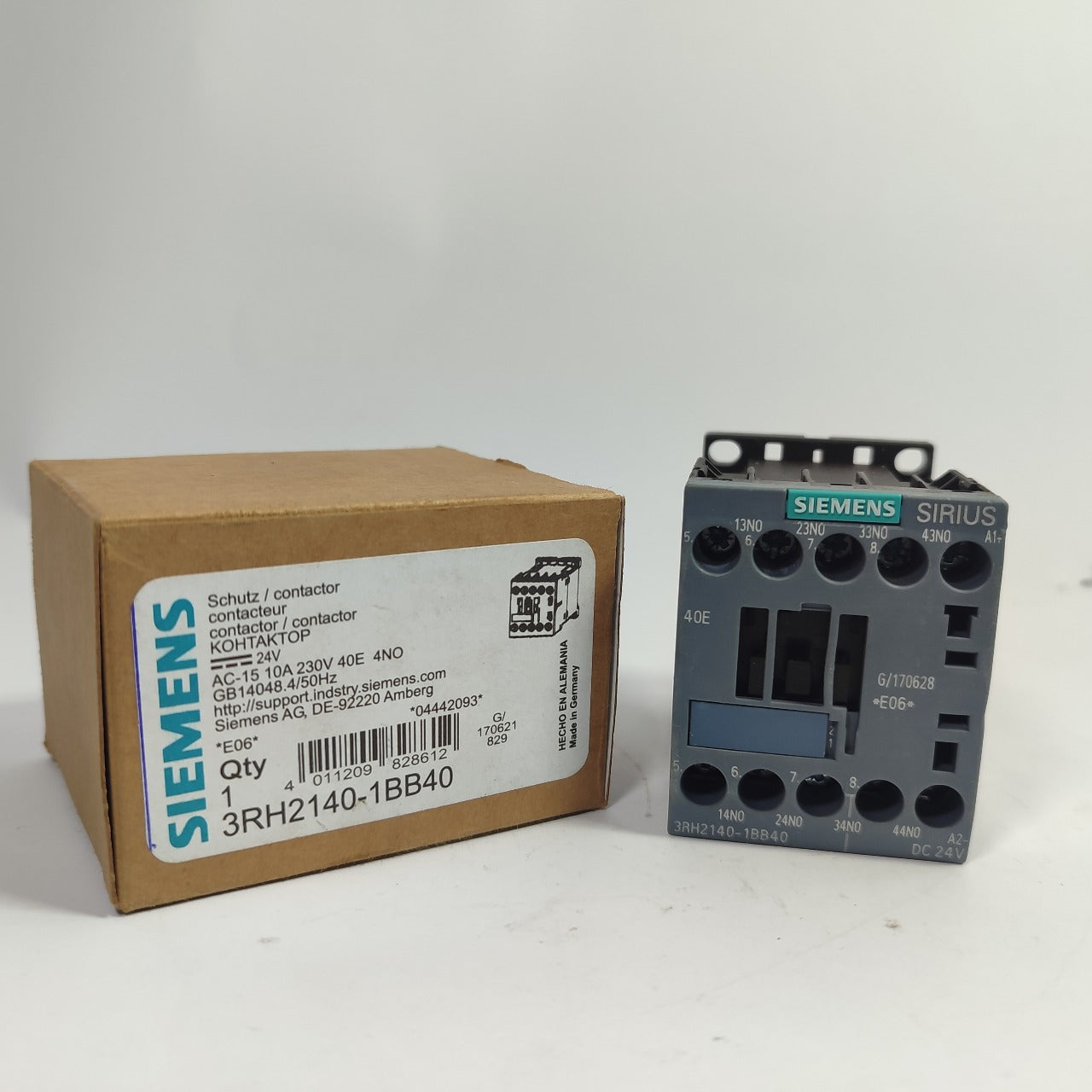 SIEMENS SIRIUS 3RH2140-1BB40 4-pole Contactor Relay