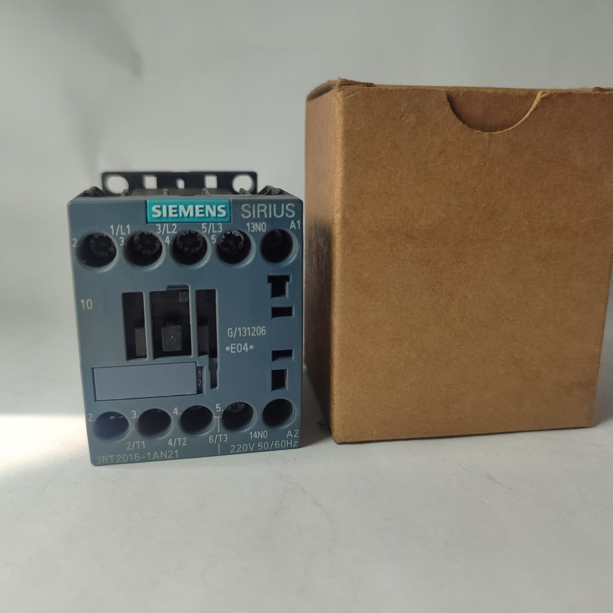 SIEMENS SIRIUS 3RT2016-1AN21 Power Contactor in Pakistan 