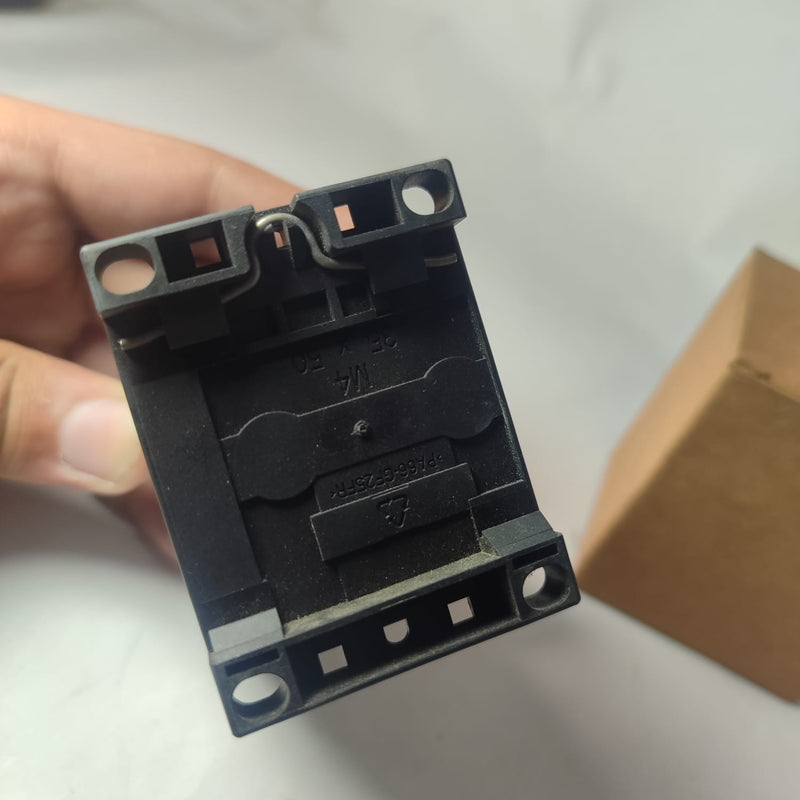 SIEMENS SIRIUS 3RT2016-1AN21 Power Contactor in Pakistan 