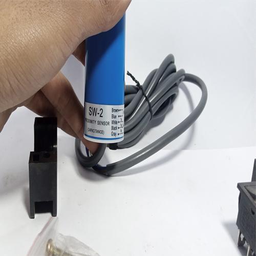 SW-2 Capacitive Proximity Sensor in Pakistan - industryparts.pk