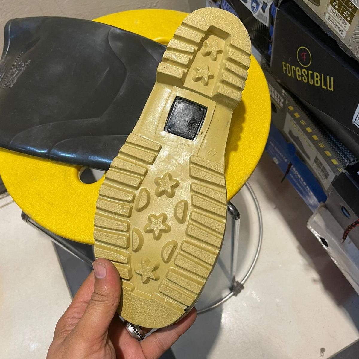 Safety Rain Boots Best Quality in Pakistan - industryparts.pk