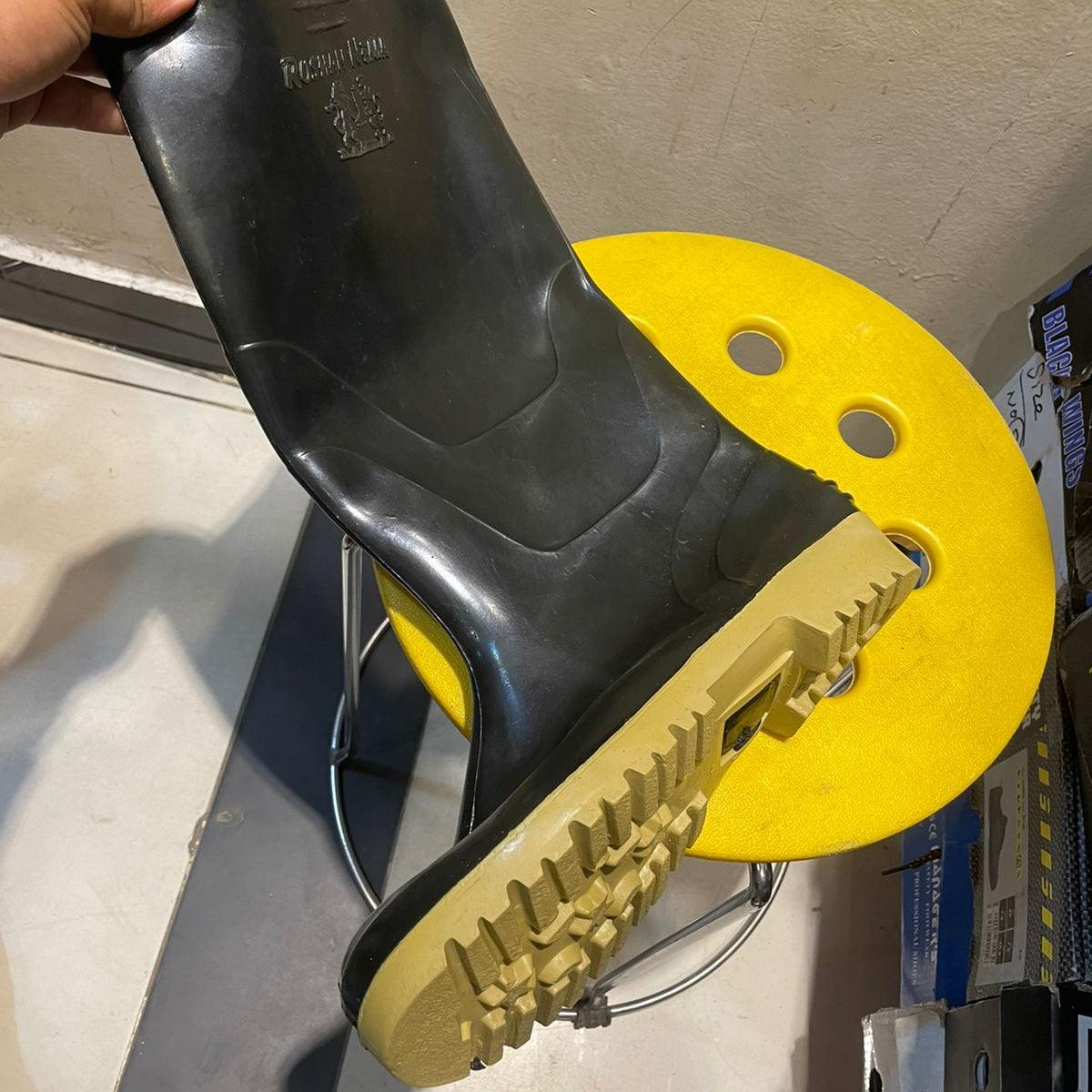 Safety Rain Boots Best Quality in Pakistan - industryparts.pk