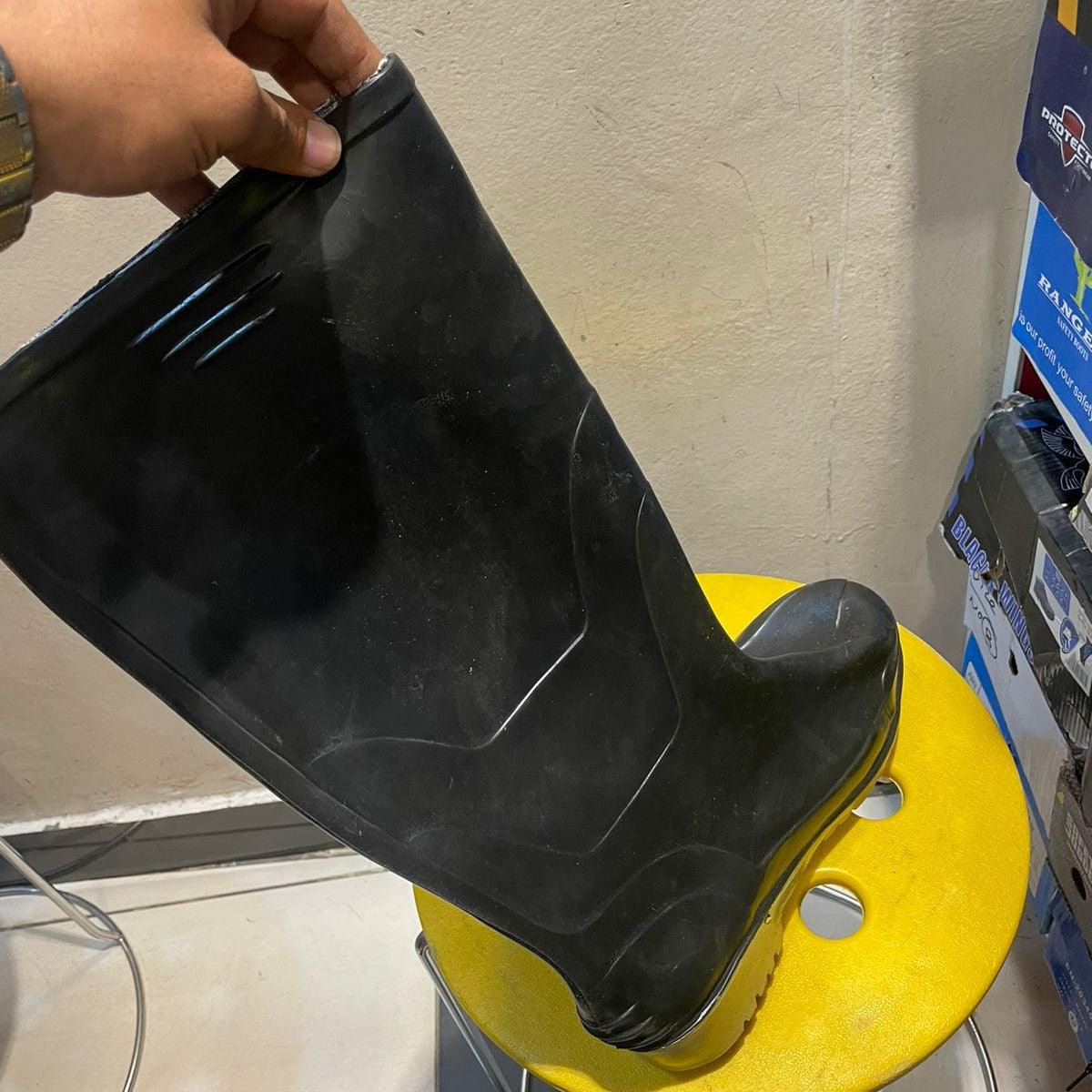 Safety Rain Boots Best Quality in Pakistan - industryparts.pk