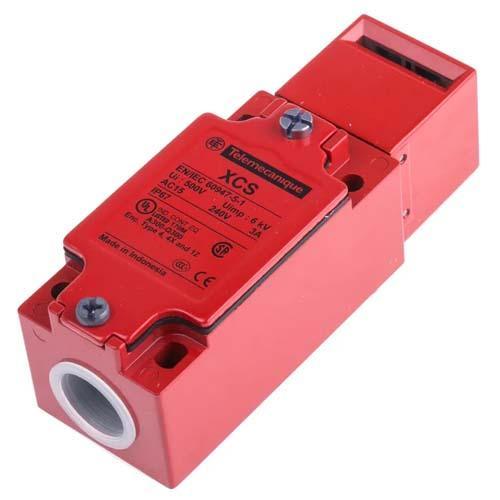 Safety switch, Telemecanique Safety switches lotted - industryparts.pk