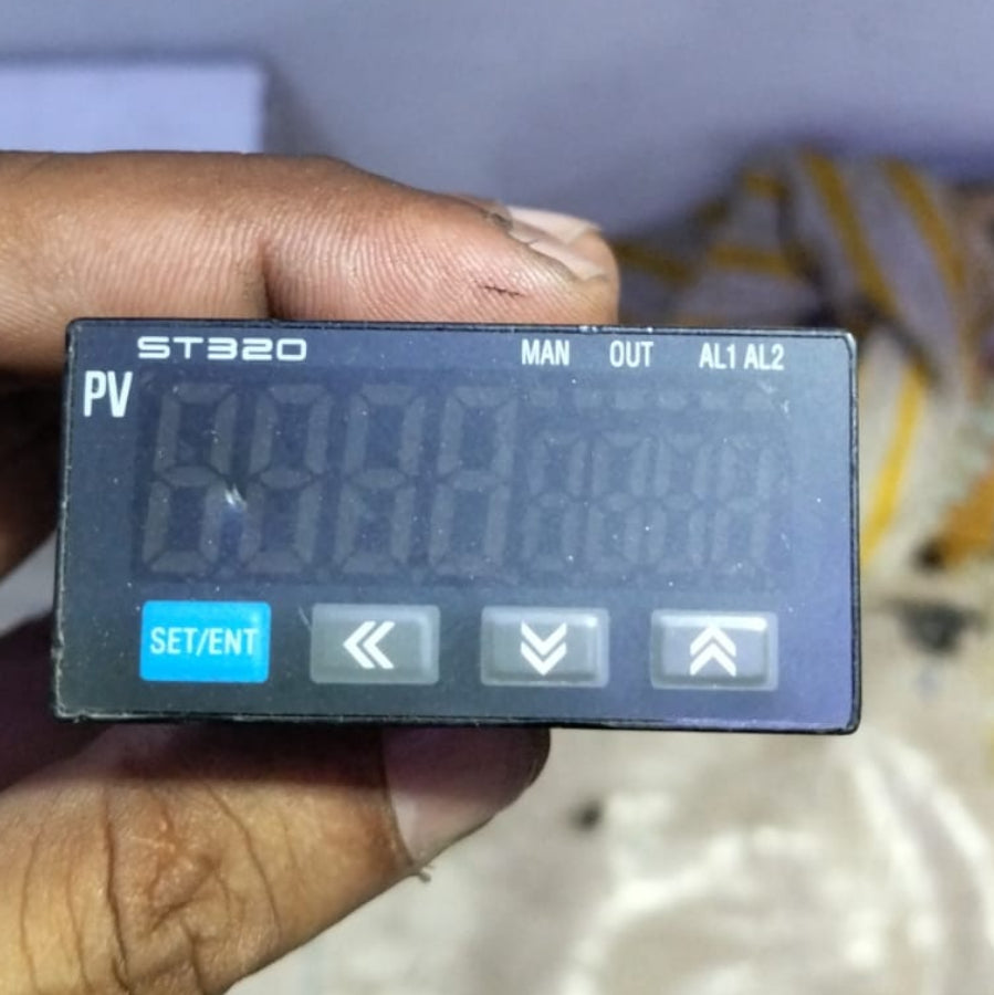 SamwonTech ST320-S0 PV Temperature Controller in Pakistan