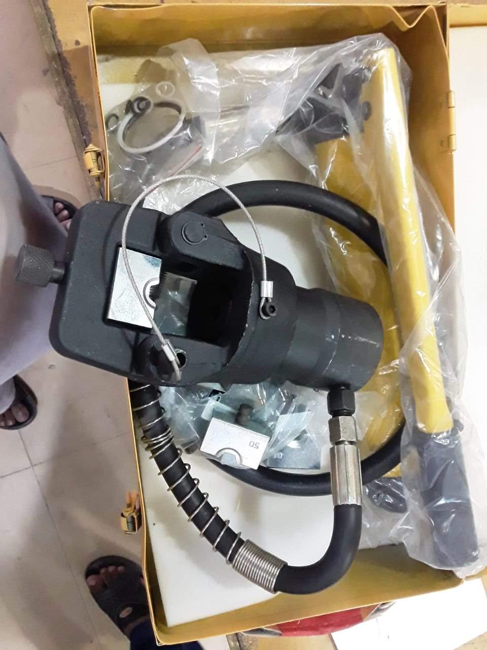 Smart Hydraulic Crimping Tool Hhy-400A in Pakistan - industryparts.pk