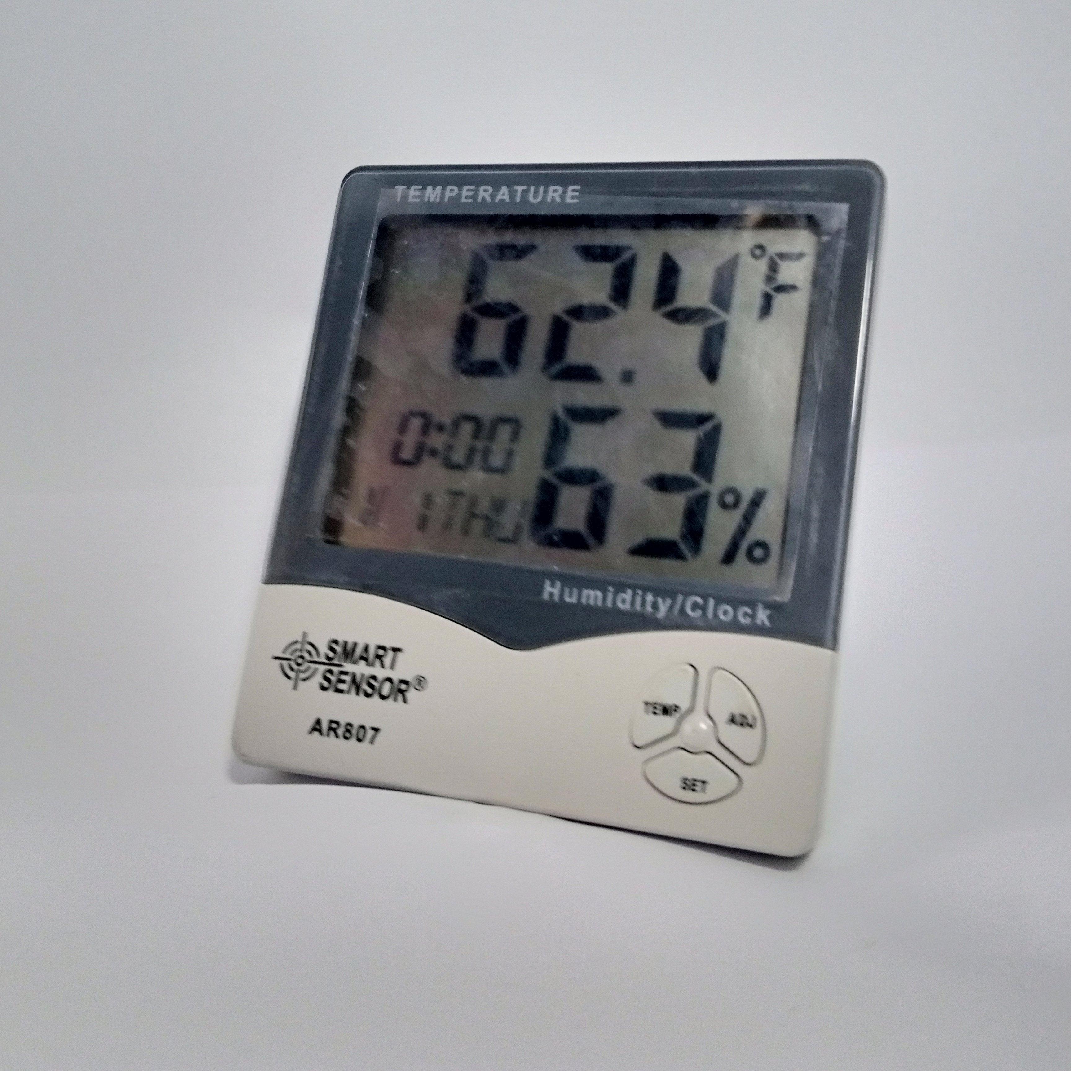 Smart Sensor AR807 Thermometer Hygrometer for incubator - industryparts.pk