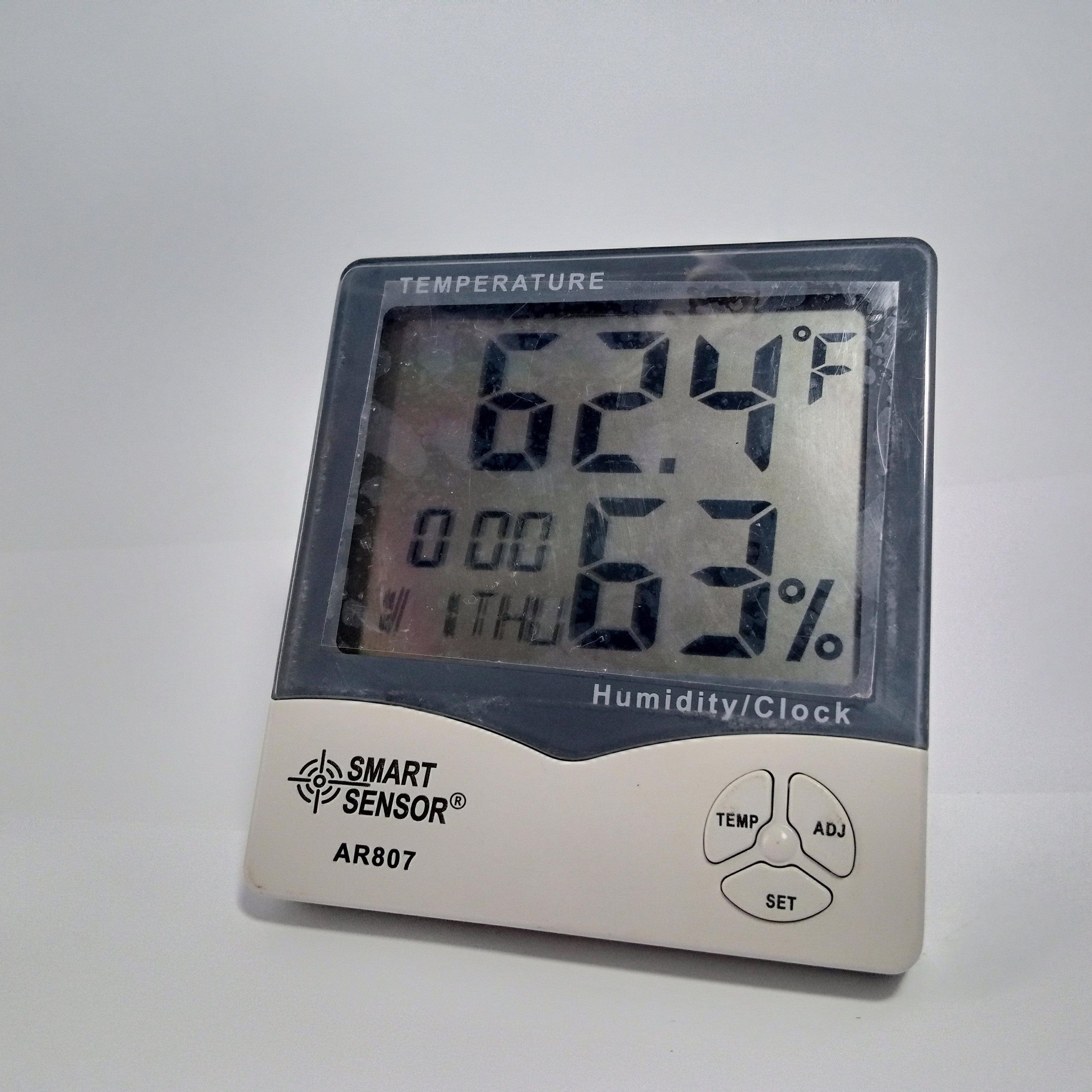 Smart Sensor AR807 Thermometer Hygrometer for incubator - industryparts.pk