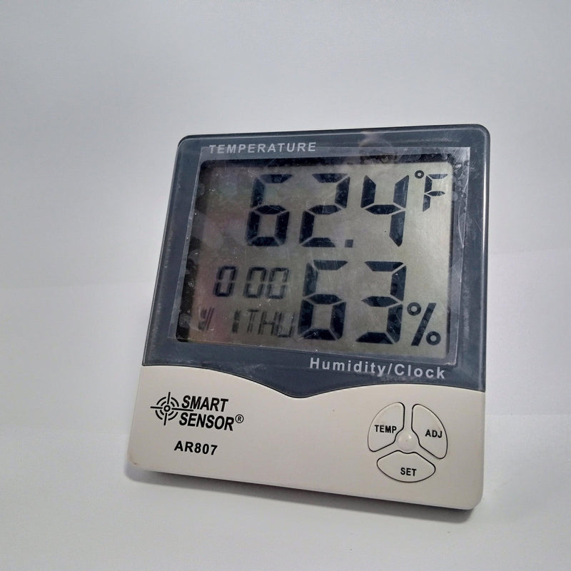 Smart Sensor AR807 Thermometer Hygrometer for incubator - industryparts.pk