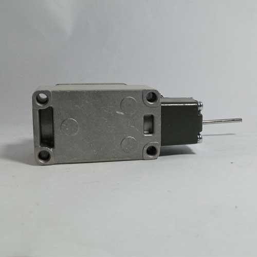 TENSE WLCL Limit Switch in Pakistan - industryparts.pk