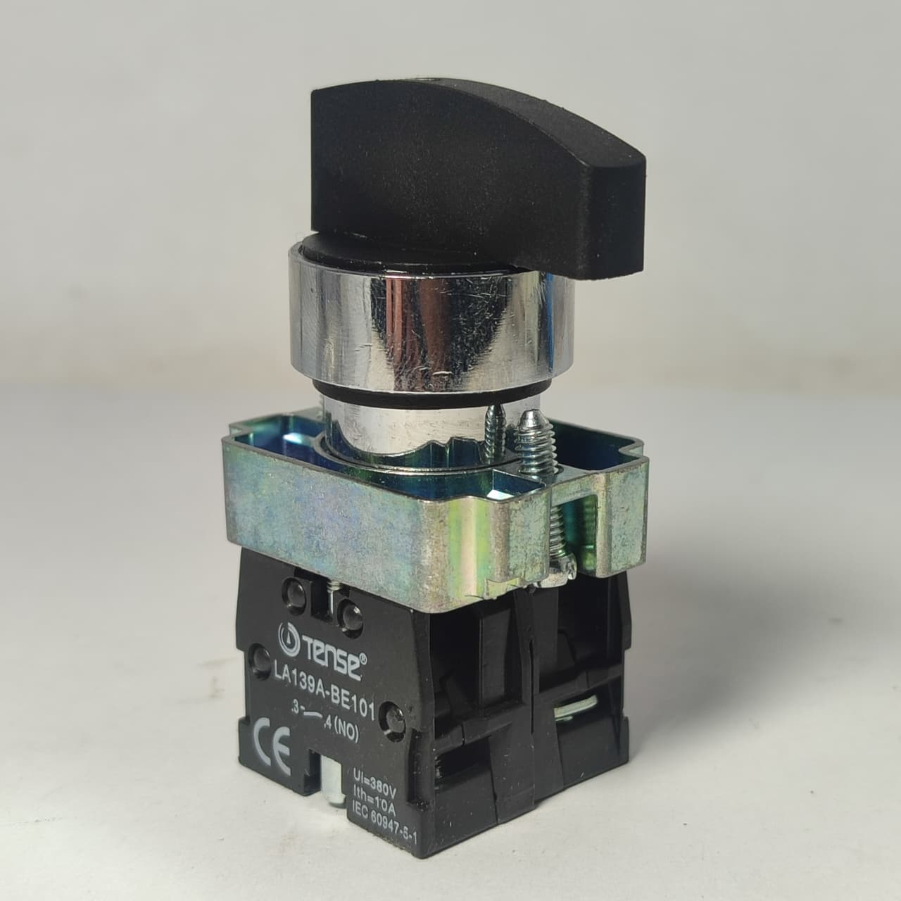 TENSE XB2-BJ53 Selector Switch in Pakistan