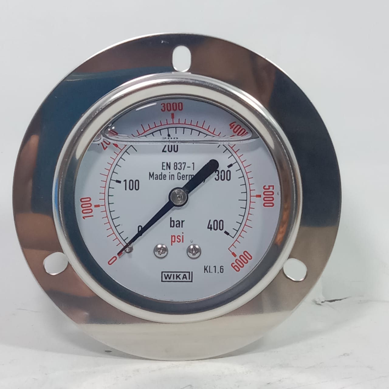 WIKA EN 837-1 Pressure Gauge in Pakistan
