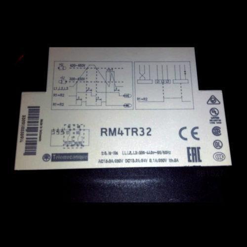 RM4TR32 Schneider phase failure Relay - industryparts.pk