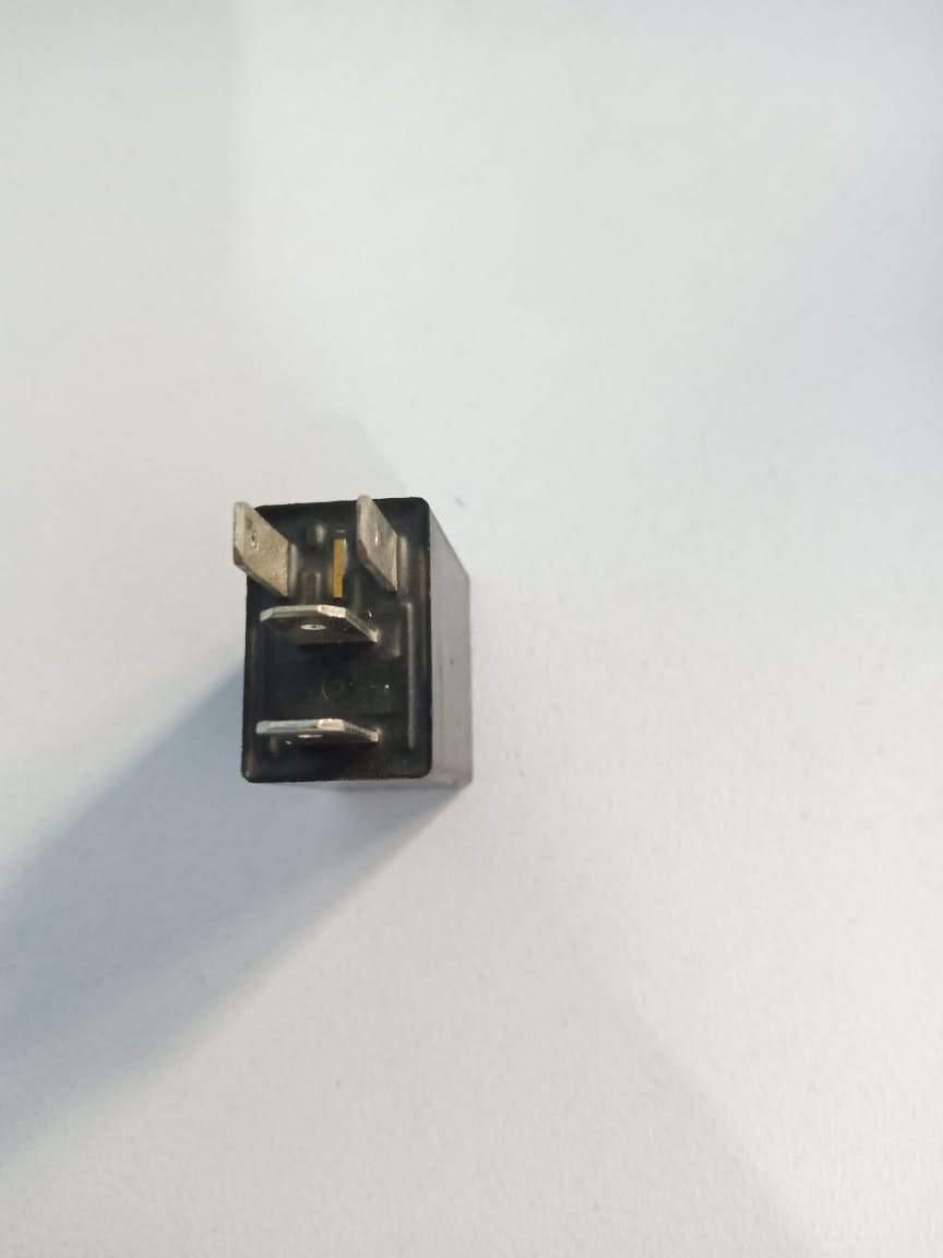 871-1A-V-R1 L07 12VDC New Automotive Relay 4 PIN in pakistan - industryparts.pk