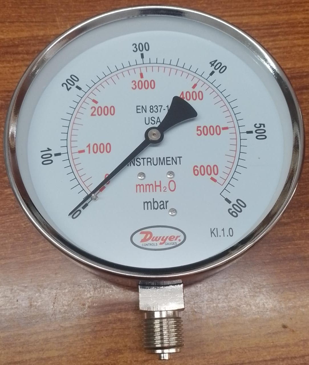 Air pressure  Guage 600mbar